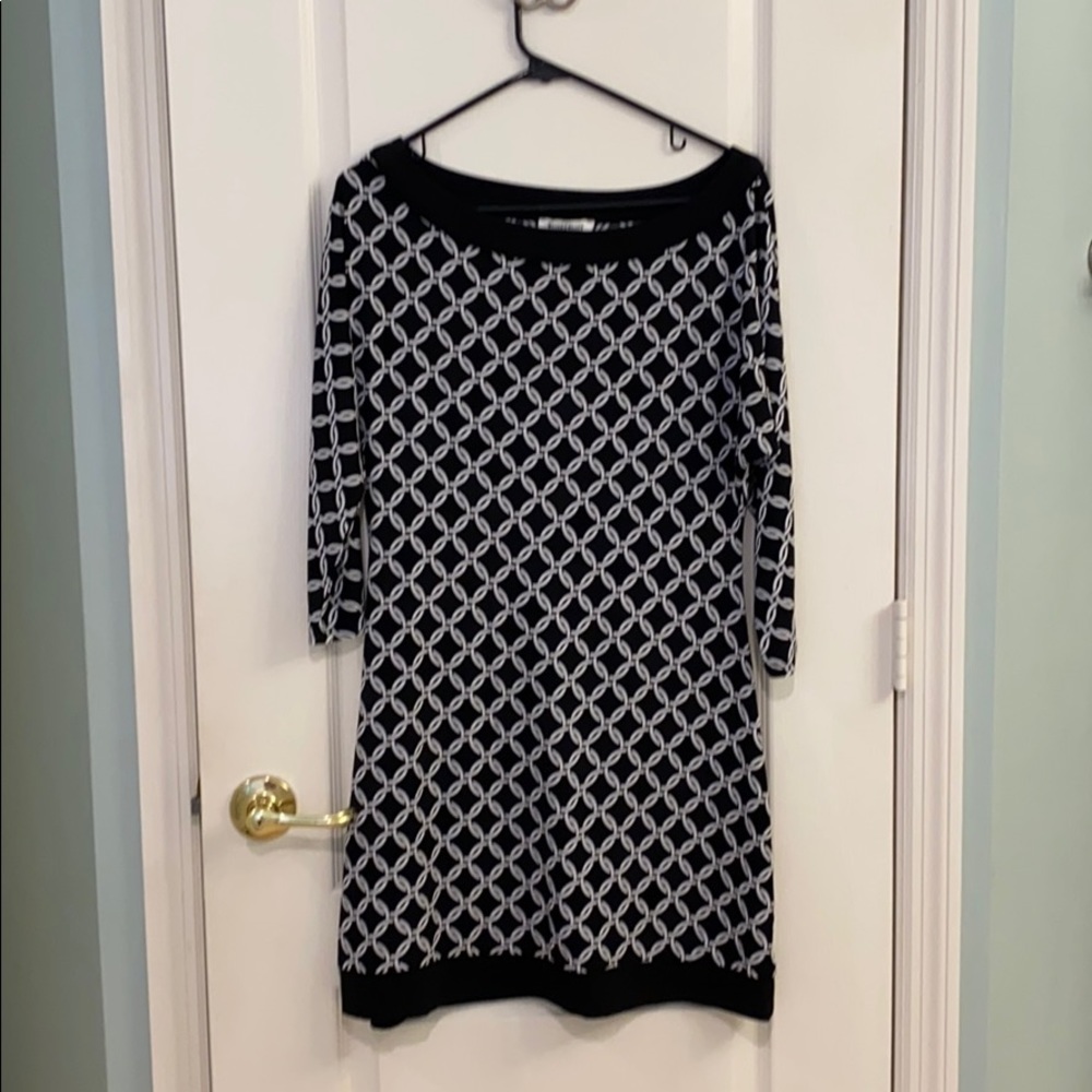 White House Black Market black/white dress. Size M